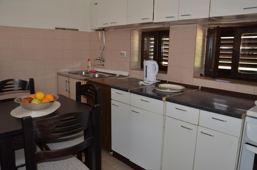 Mg Apartments And Rooms Будва Екстериор снимка