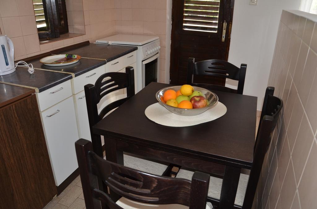 Mg Apartments And Rooms Будва Екстериор снимка