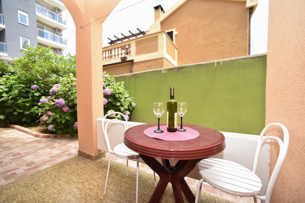 Mg Apartments And Rooms Будва Екстериор снимка