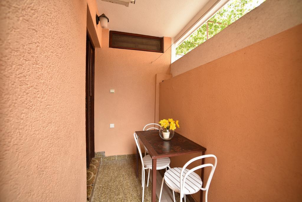 Mg Apartments And Rooms Будва Екстериор снимка