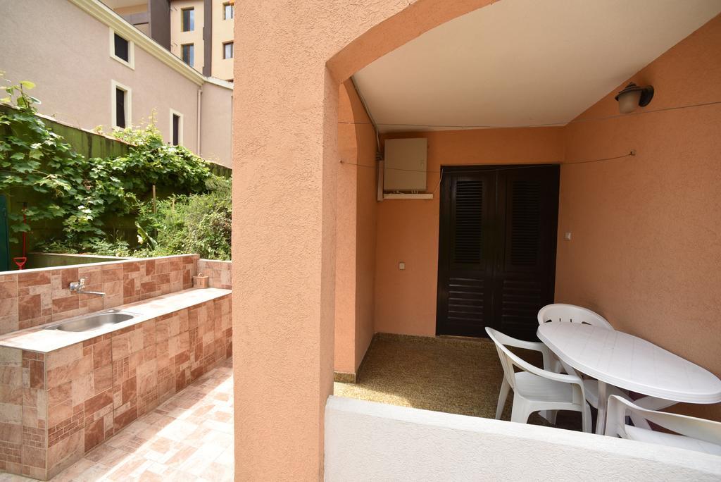 Mg Apartments And Rooms Будва Екстериор снимка