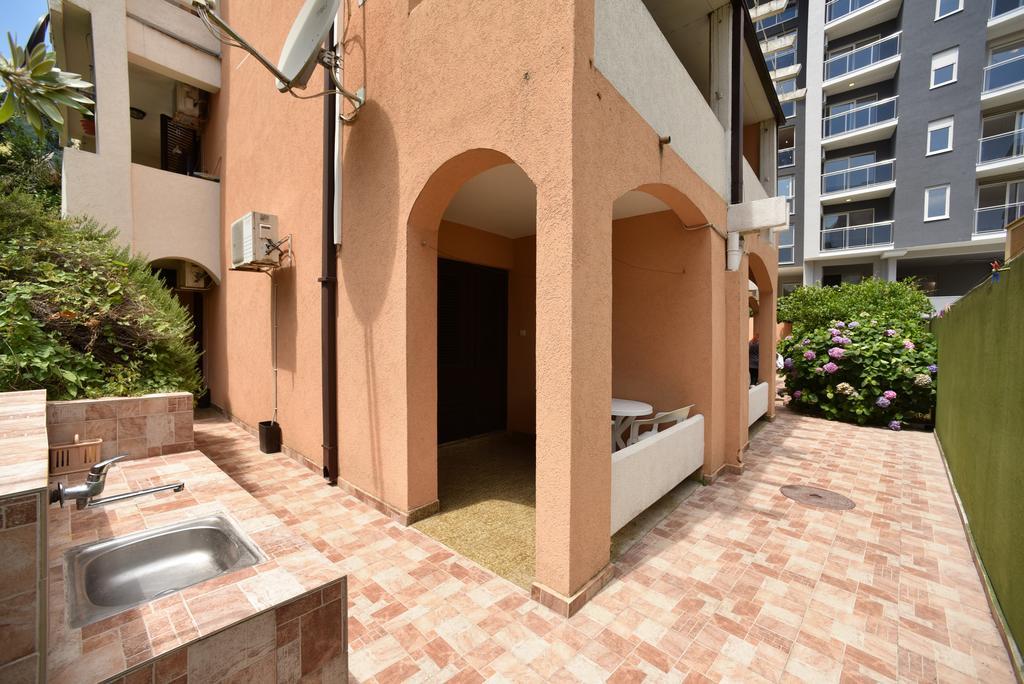 Mg Apartments And Rooms Будва Екстериор снимка